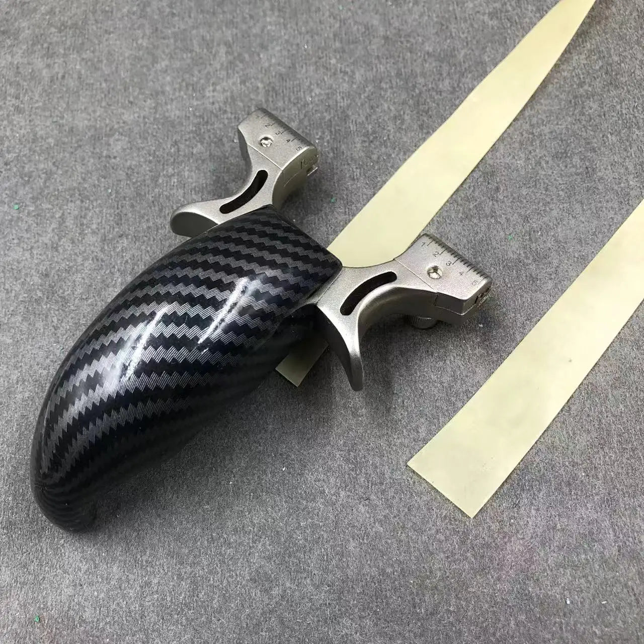 Stainless Steel & Rubber Band Equipped High-Quality Hunting Slingshot - Outdoor Sports Shooting Survival Catapult