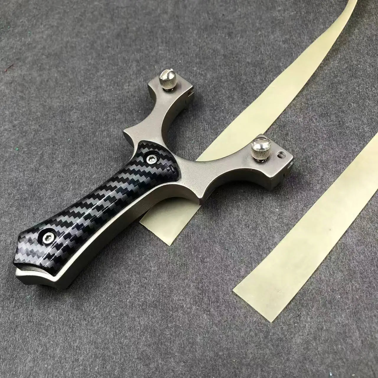 Stainless Steel & Rubber Band Equipped High-Quality Hunting Slingshot - Outdoor Sports Shooting Survival Catapult